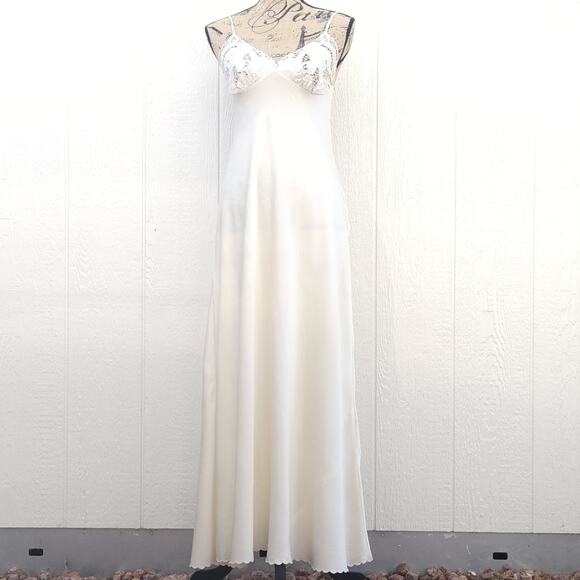 Vtg 100% Pure Silk Slip Night Gown M Ivory Lace Hand Embroidered Coquette Bridal - Picture 4 of 16